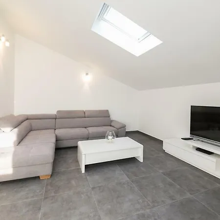 Appartement Jukic *